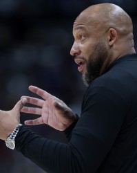 队记：尼克斯寻找首席助教有意哈姆 雄鹿告知后者不会让他转岗